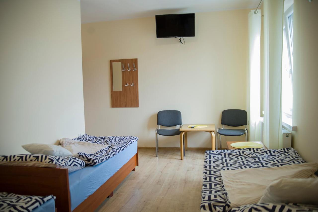 Pod Kogucikiem Aparthotel Krzyzanowice Buitenkant foto
