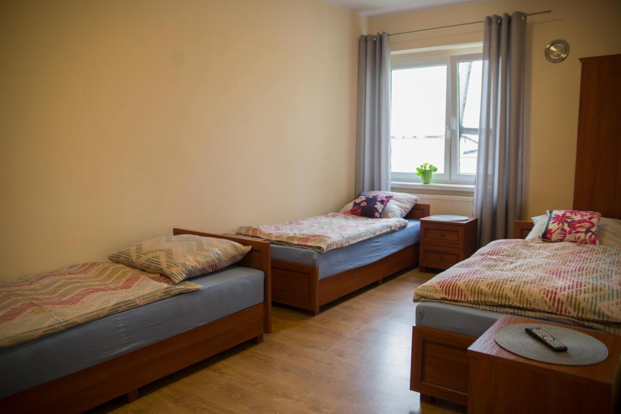 Pod Kogucikiem Aparthotel Krzyzanowice Buitenkant foto