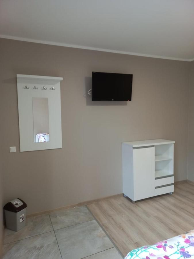 Pod Kogucikiem Aparthotel Krzyzanowice Buitenkant foto